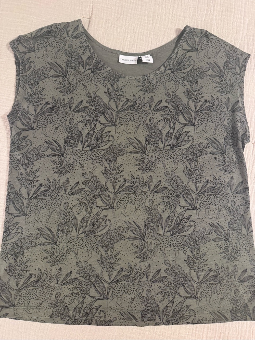 Tabitha Webb Olive Green Leopard Jungle Print Top – Medium